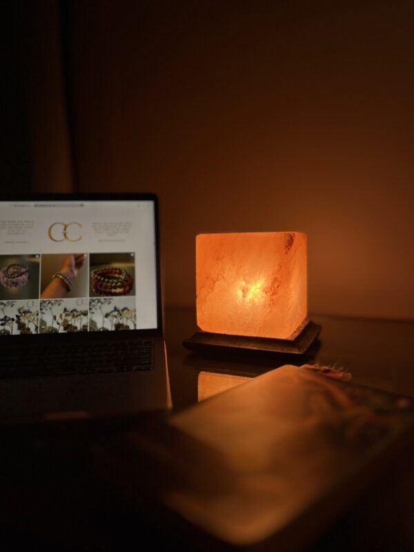 GC Cube Salt Lamp - Image 2